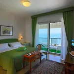 Hotel Lh Mion 4*