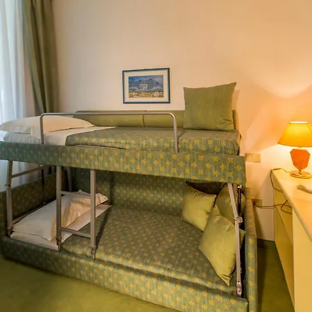 米翁酒店 4* 锡尔维玛丽娜